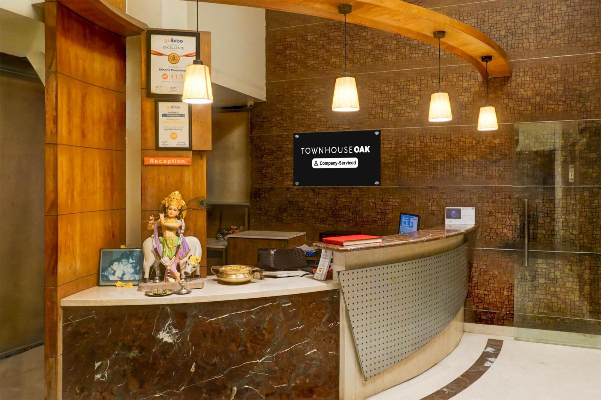 Hotel Super Townhouse Oak Jm Road Formerly Krishna Presidency *
